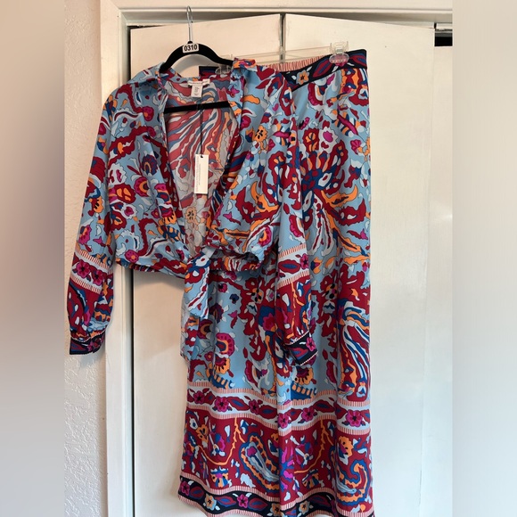 cupcakes & cashmere Pants - Cupcakes and Cashmere 2 Piece Set NWT Size Medium